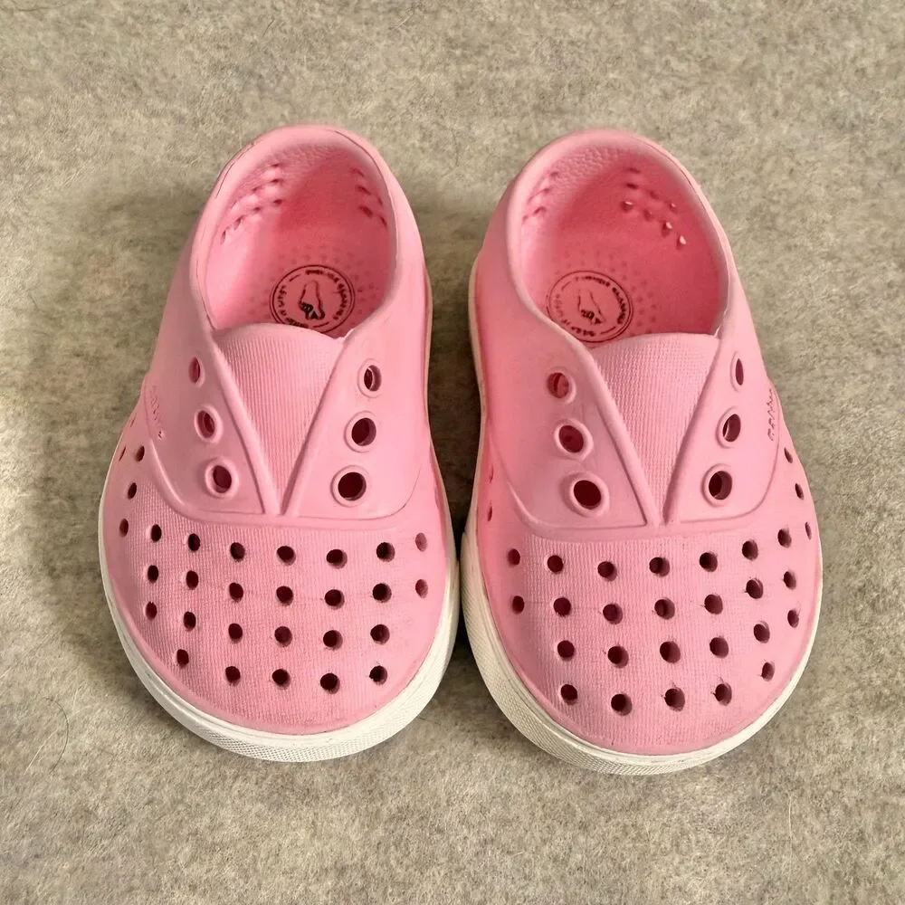 Native Jefferson water shoes girls 4 pink perforated slip on lightweight casual